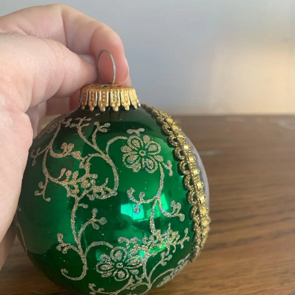 Vintage 1995 Santa Ornament
